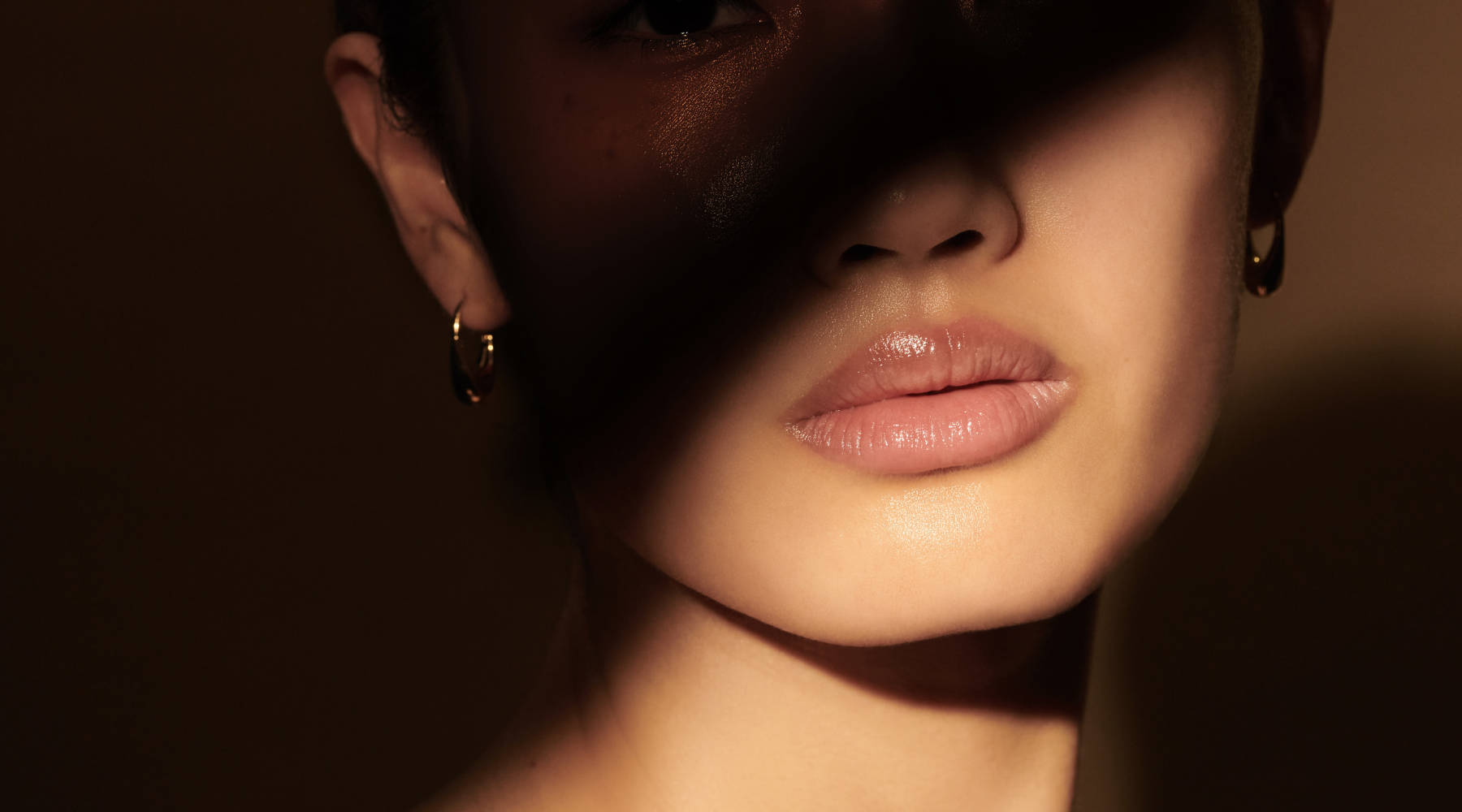 The Perfect Summer Skincare Routine: 5 Essentials for Radiant Skin